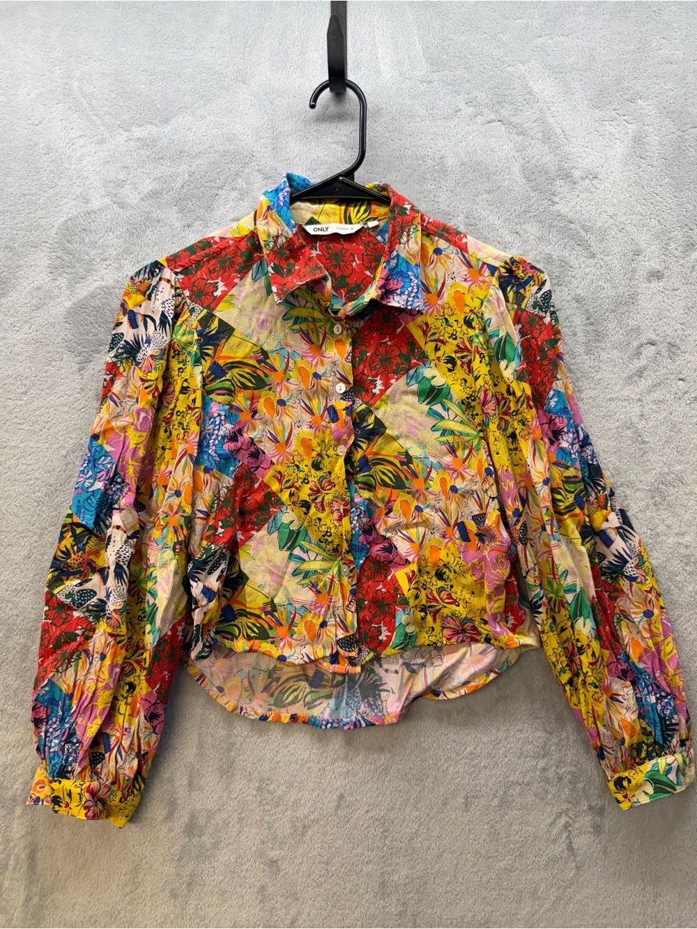 ONLY Top Size Small Multicolor Floral Patchwork Button-Up Shirt Small